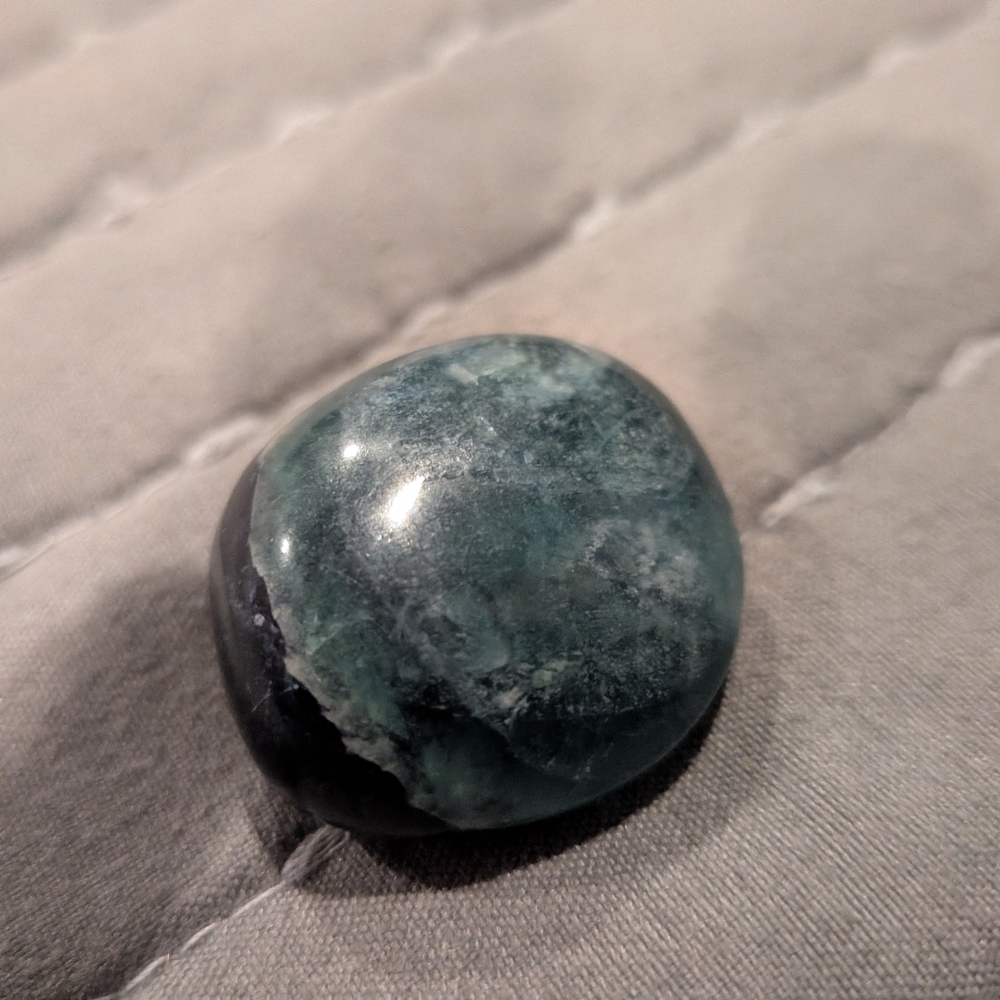 Apatite  Blue Green Healing Stone Gold Or Silver Chain With Cage - Picture 2 of 5